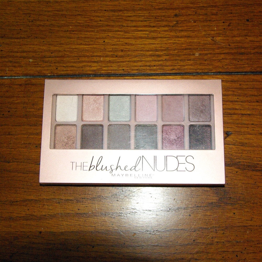 The Blushed Nudes Eyeshadow Palette